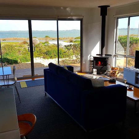 Meningie Coorong Waterfront Retreatヴィラ エクステリア 写真