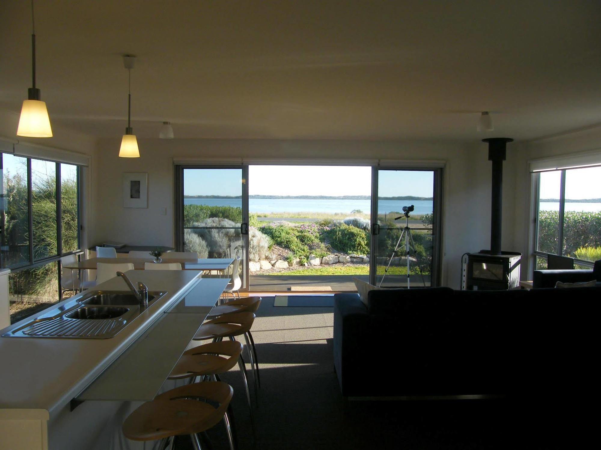 Meningie Coorong Waterfront Retreatヴィラ エクステリア 写真